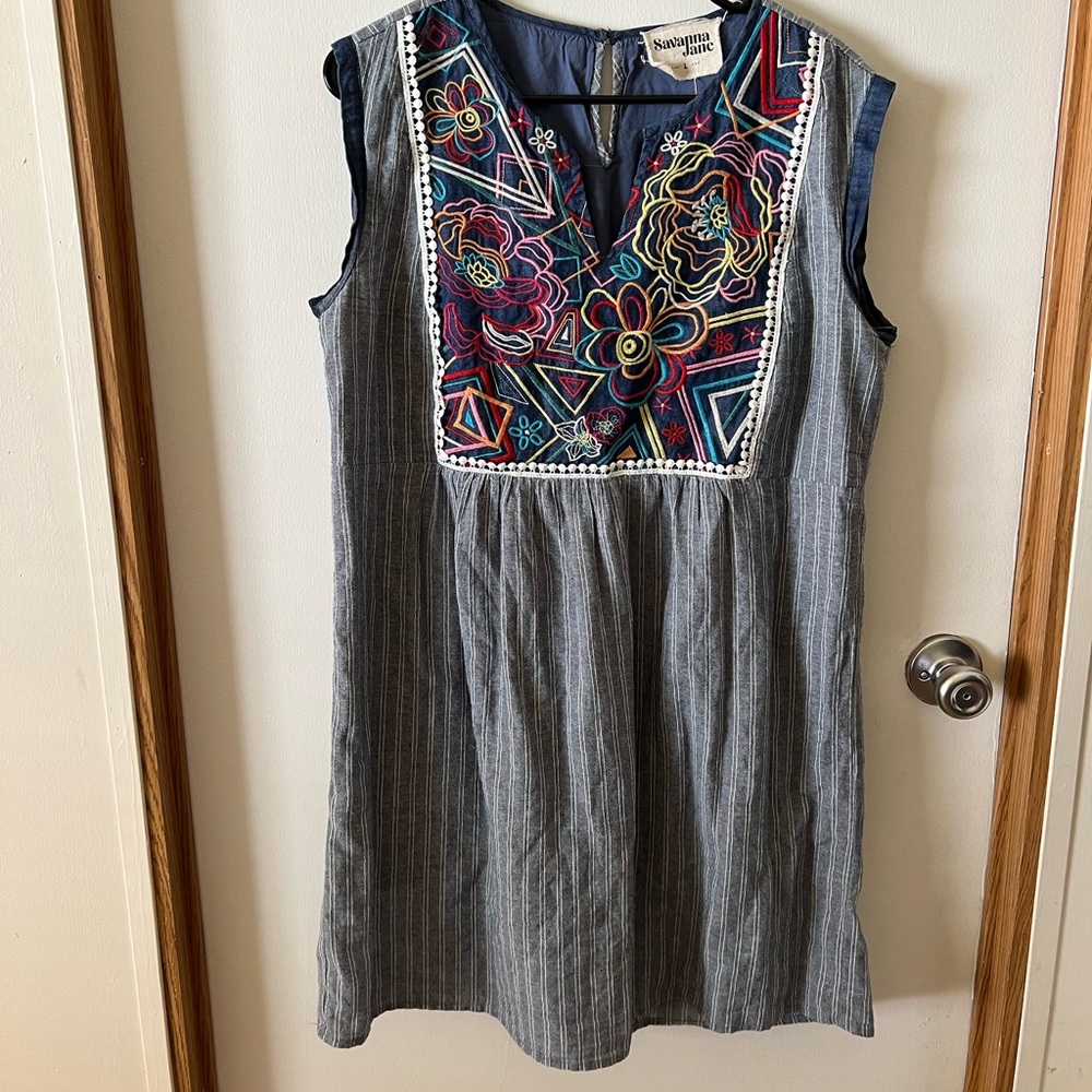 Sleeveless blue dress